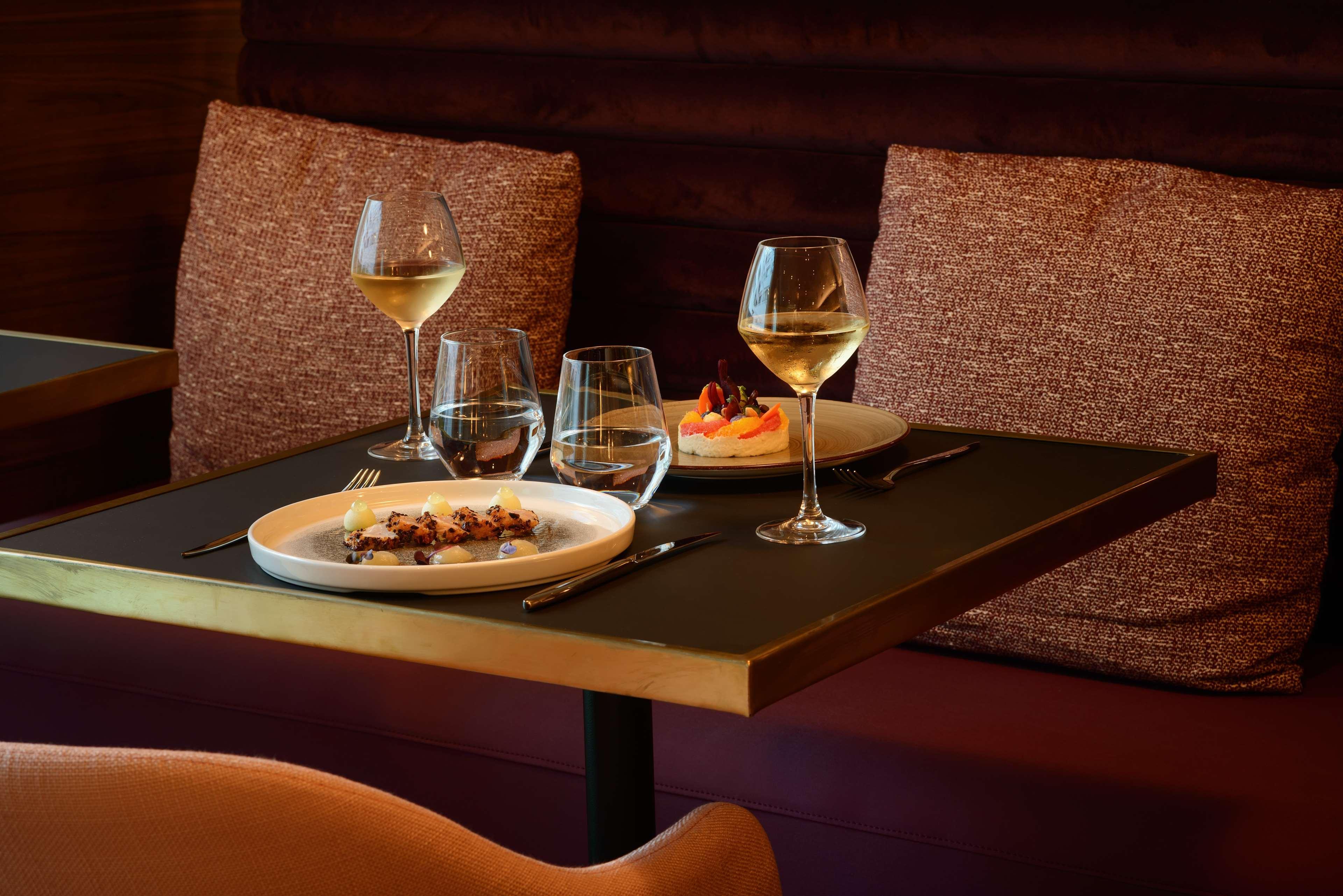Hyatt Place Paris Charles De Gaulle Airport ロワシー・アン・フランス エクステリア 写真