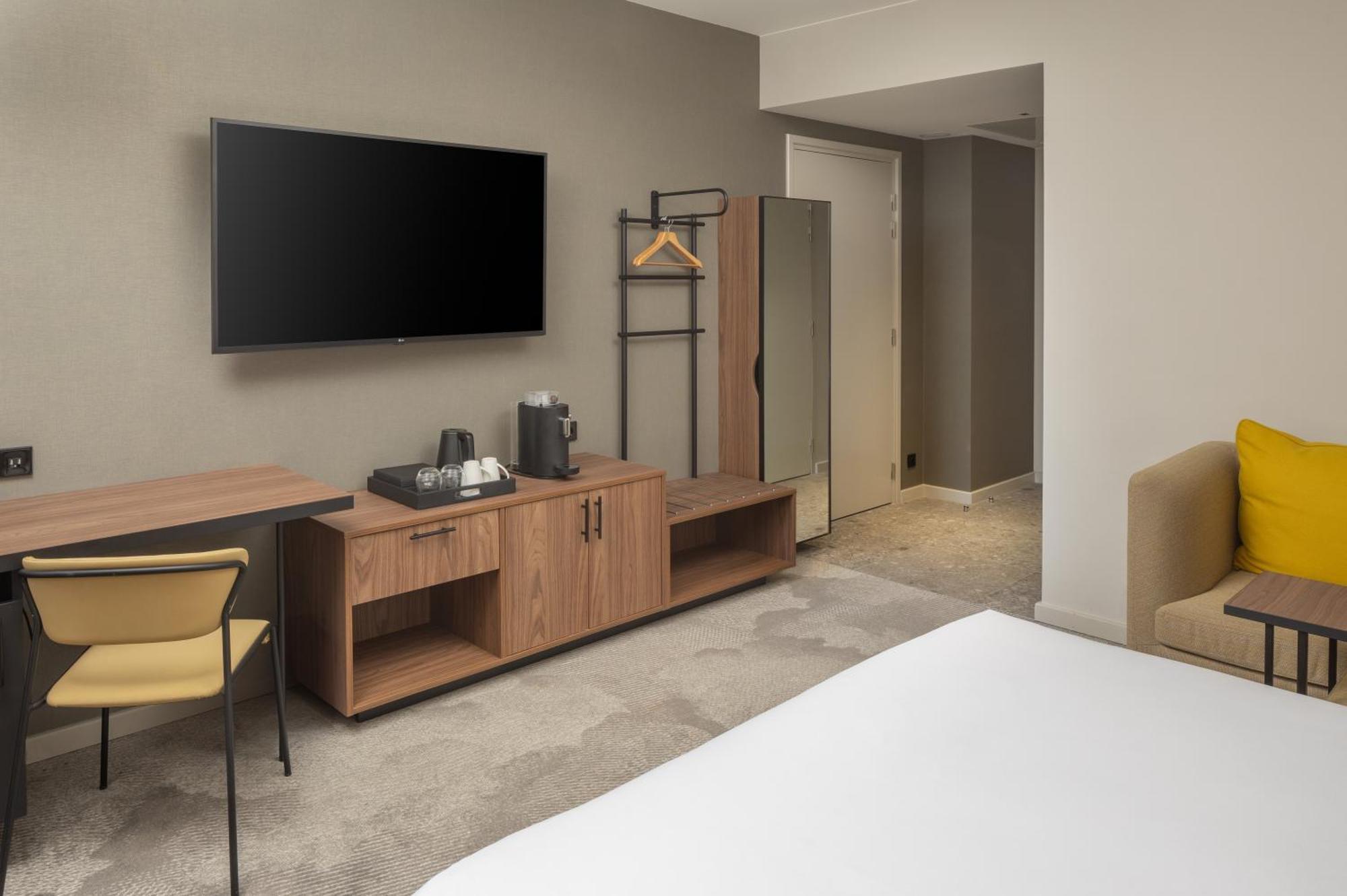 Hyatt Place Paris Charles De Gaulle Airport ロワシー・アン・フランス エクステリア 写真