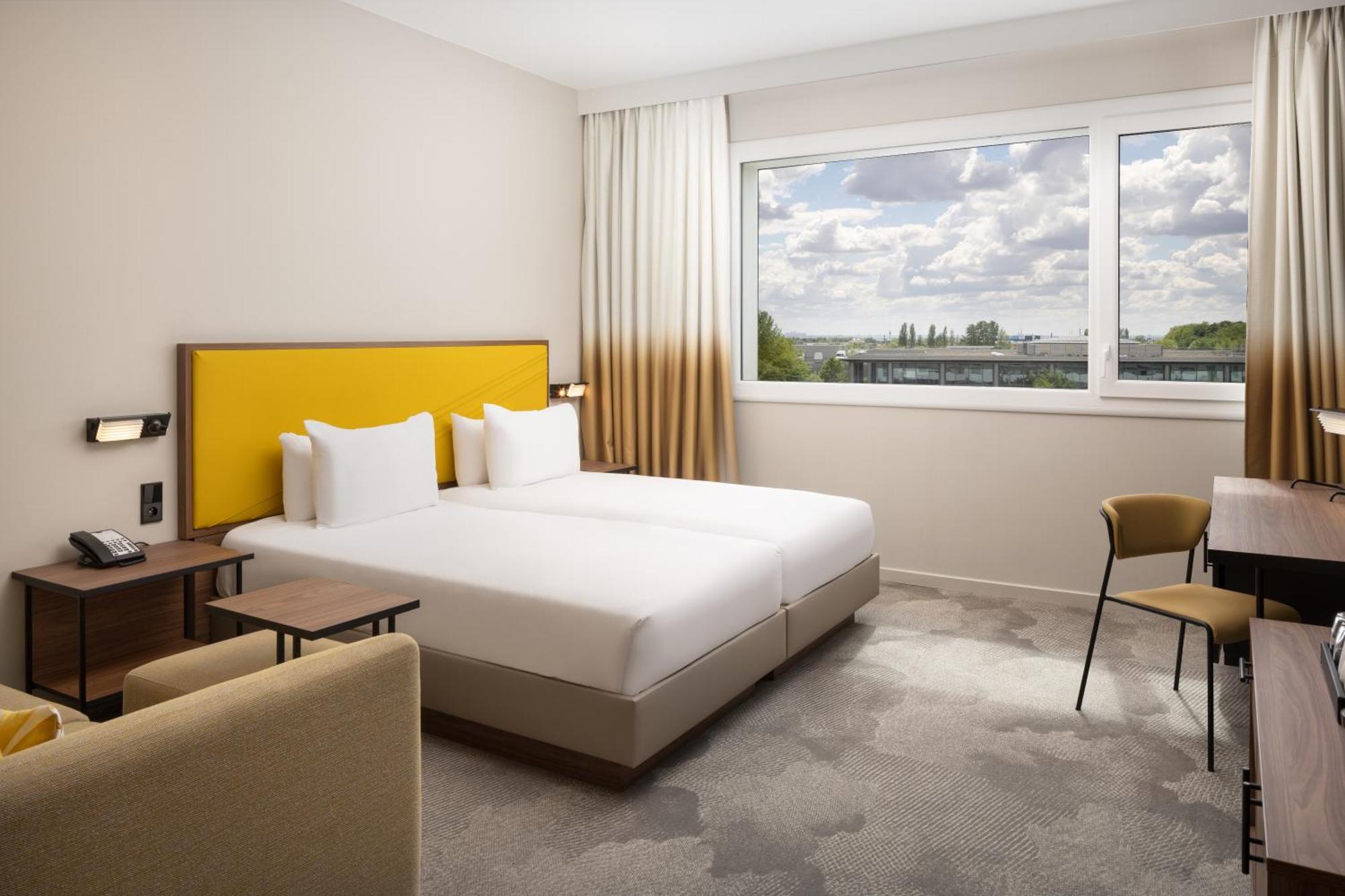 Hyatt Place Paris Charles De Gaulle Airport ロワシー・アン・フランス エクステリア 写真